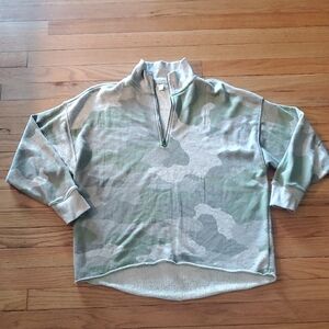 Camouflage Quarter-Zip Aerie Pullover